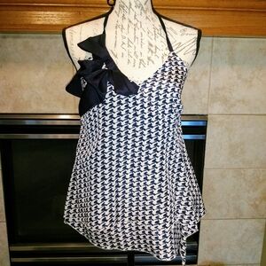 Jessica Simpson Medium Summer Top!